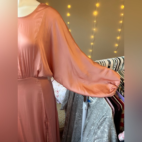 ASTR Midi Long Sleeve Coral Dress - Picture 5 of 12